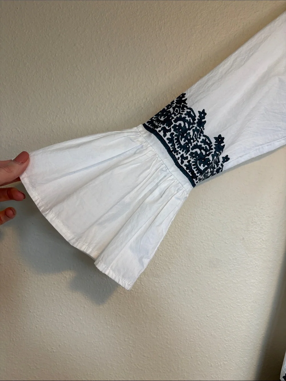 Roller Rabbit Mona Border Maricruz Dress in White Navy size XS